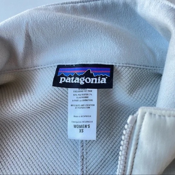 XS White Patagonia Ski Jacket - Picture 3 of 9